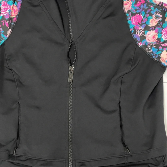 Bebe Sport Black Floral Zipper Workout jacket sweatshirt Thumbhole Ruched size M - Picture 6 of 16